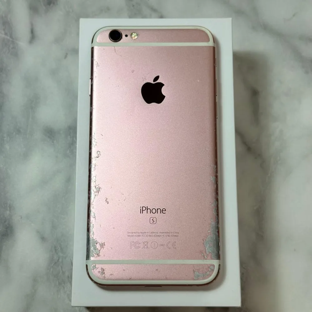 Apple iPhone 6s 本体 16gb 73%