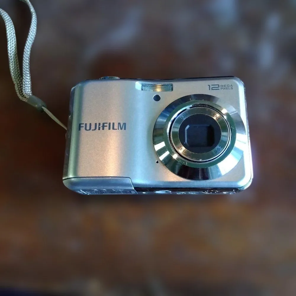 FUJIFILM デジタルカメラ 本体(ジャンク品)
