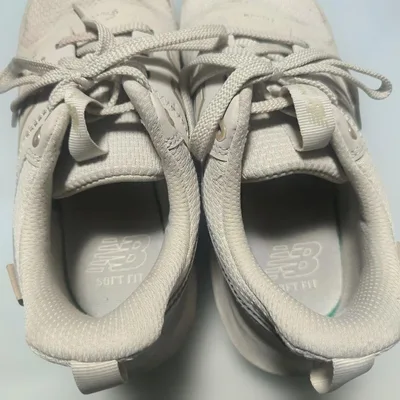 New Balance メンズ スニーカー ベージュ