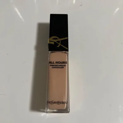 YVES SAINT LAURENT ALL HOURS コンシーラー