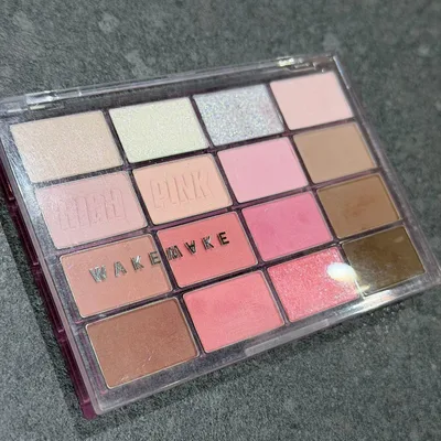 WAKEMAKE ソフトブラーリングアイパレット 09