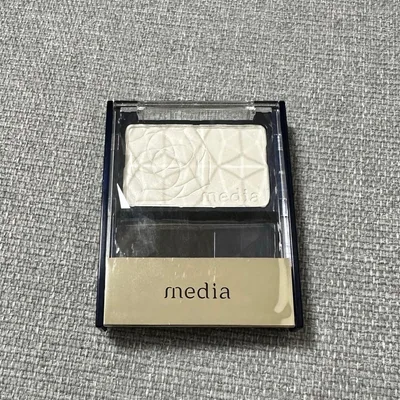 media メディア ブライトアップチークN WT-01