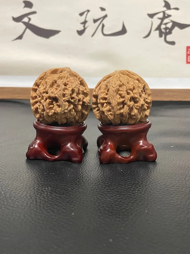 新入荷No.985 ❤️遊ぶクルミ 文玩核桃 精配水龙纹核桃