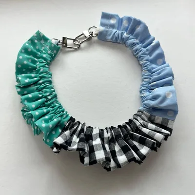 ハンドメイド スマホストラップ ハンドストラップ フリルストラップ