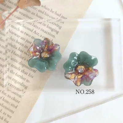 レジン 花 大ぶり くすみカラー ハンドメイド ピアス イヤリング NO.258