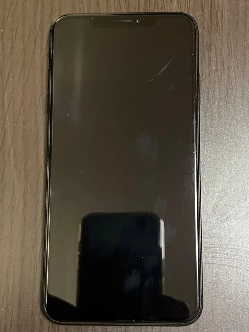 iPhone XS Max 64GB バッテリー最大容量81%