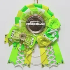 たらしリボンあり薔薇付きロゼット(きみどり)