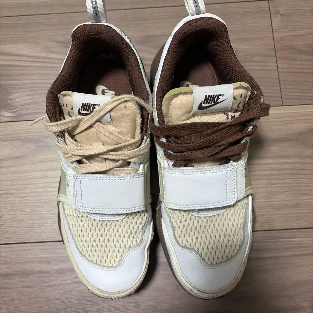 NIKE AIR ZOOM SPIRIDON トラヴィススコット スニーカー