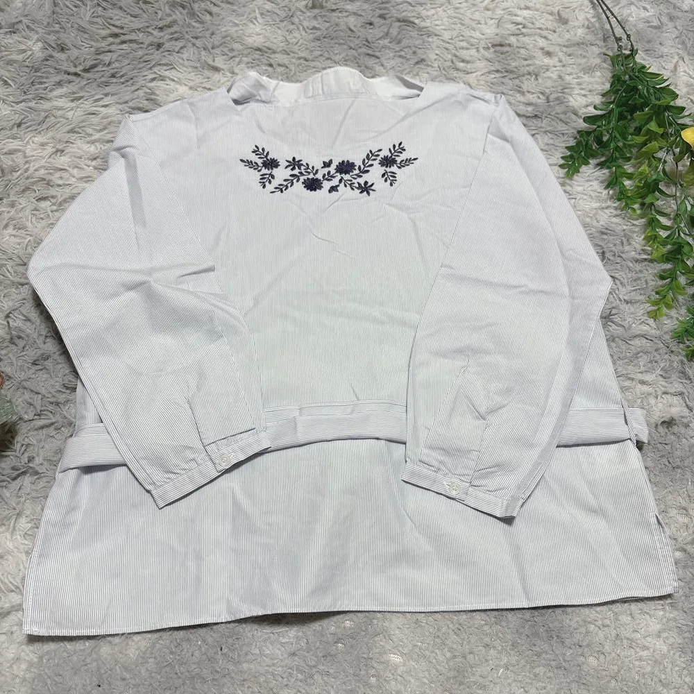 アンタイトル ストライプ柄 刺繍 ブラウス 4 綿混 春服 長袖 美品