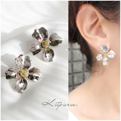No.142 艶シルバー 大人 お花ピアス ゴールドもあります