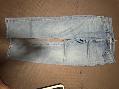 ユニクロ ストレートデニム 34