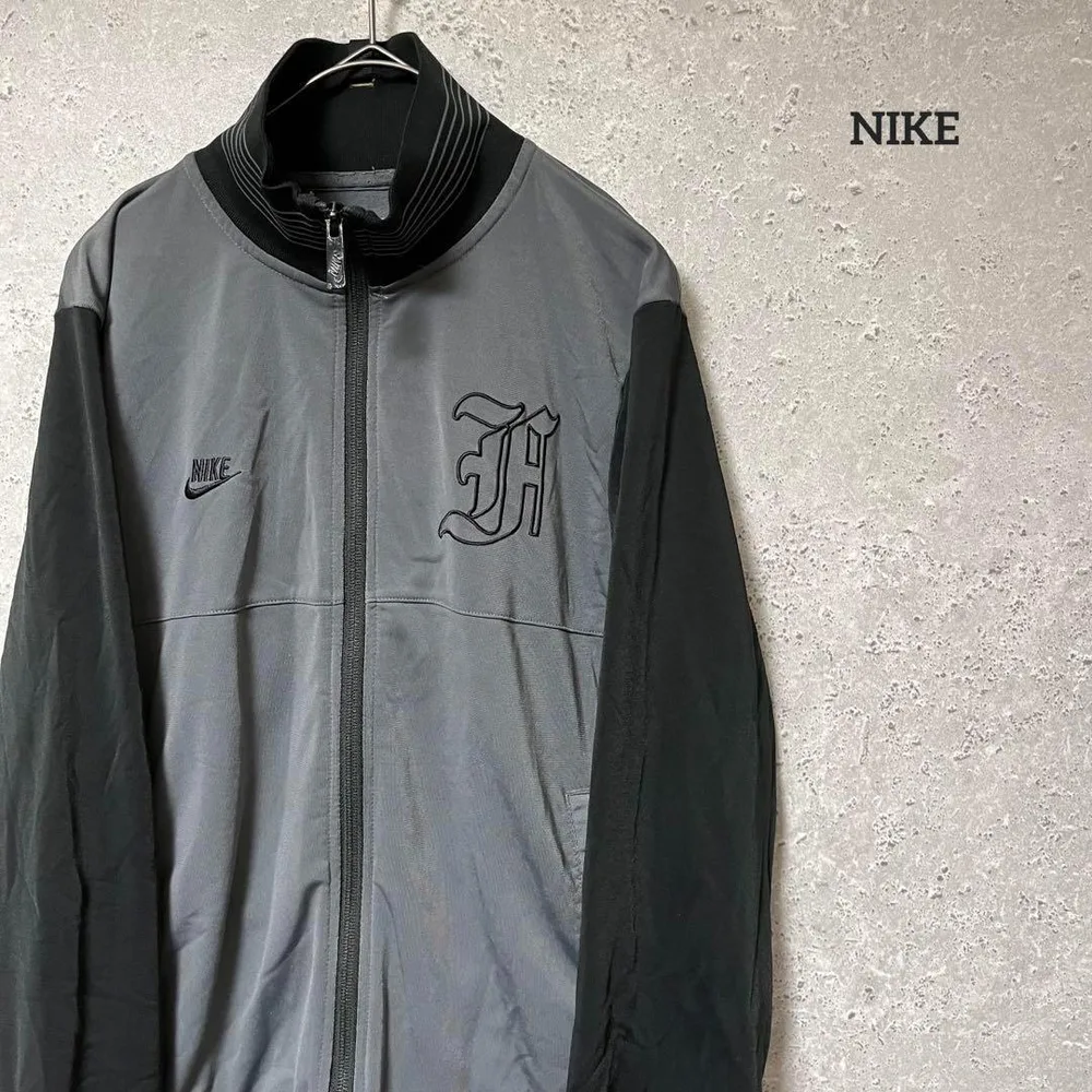 NIKE ナイキ トラックジャケット ジャージ ワンポイント 刺繍ロゴ S