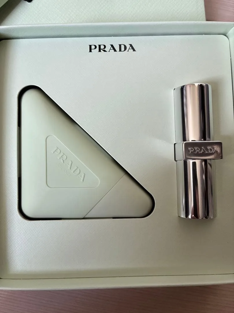 PRADA lip hand cream set