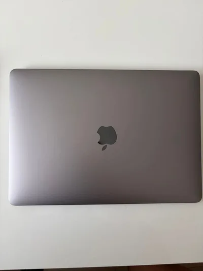 Apple MacBook Air 本体 13インチ(2020)