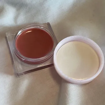 2aN DEWY LIP AND CHEEK 01 Dewy Rose