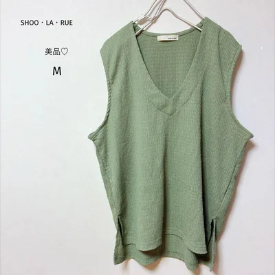 美品♡シューラルー ノースリーブ カットソー グリーン Vネック M 重ね着