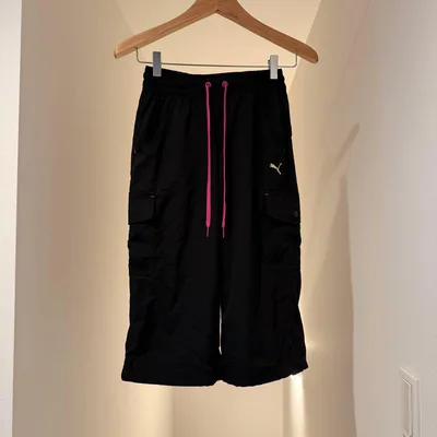PUMA カーゴハーフパンツ ブラック ピンク スポーツ