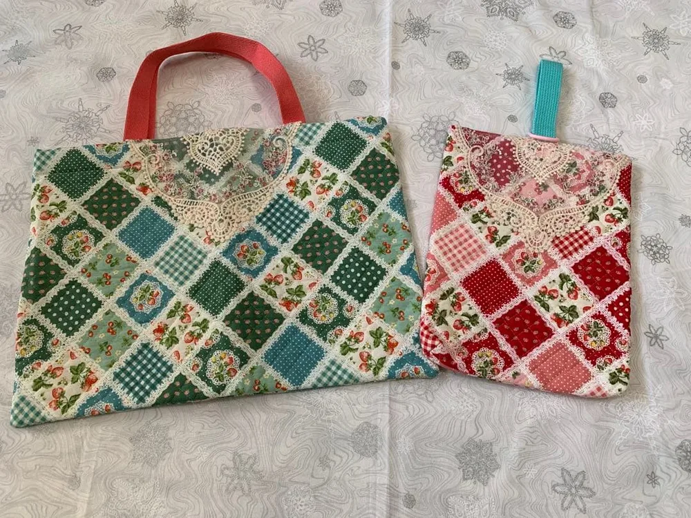 ハンドメイド レッスンバッグ 上履入れ 2点セット いちご柄