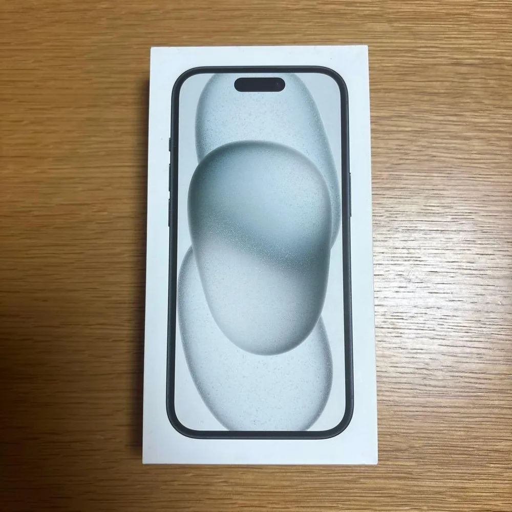 iPhone 15 128GB ブラック