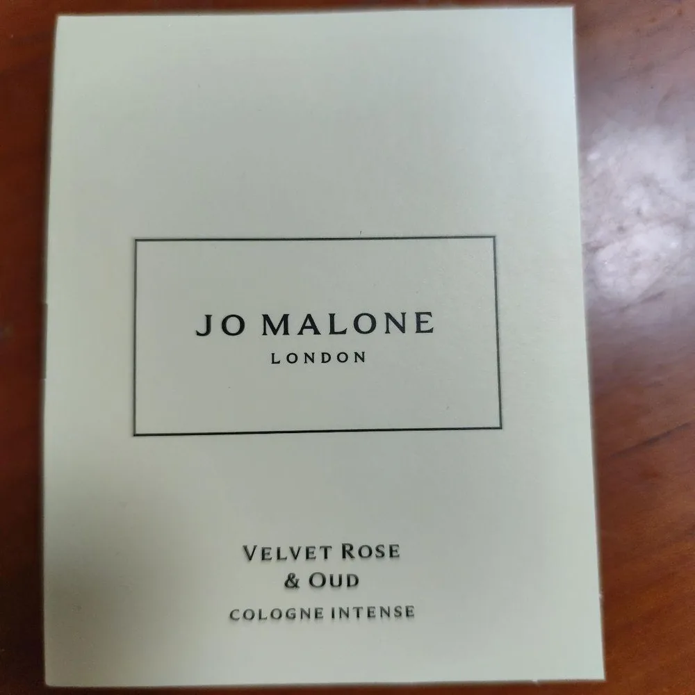 Jo Malone London Velvet Rose & Oud サンプル