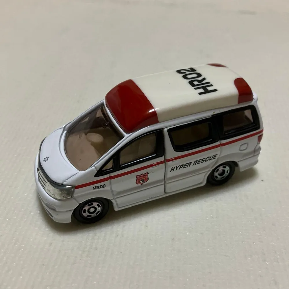 トミカ ハイパーレスキュー HR02 トヨタ アルファード 救急車