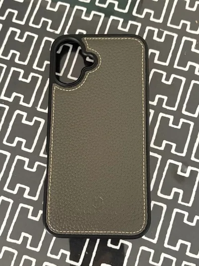 HANATORA レザー iPhone16plus ケース