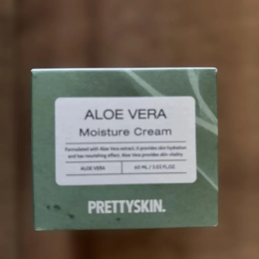 韓国コスメ PRETTYSKIN アロエベラモイスチャークリーム(保湿クリーム