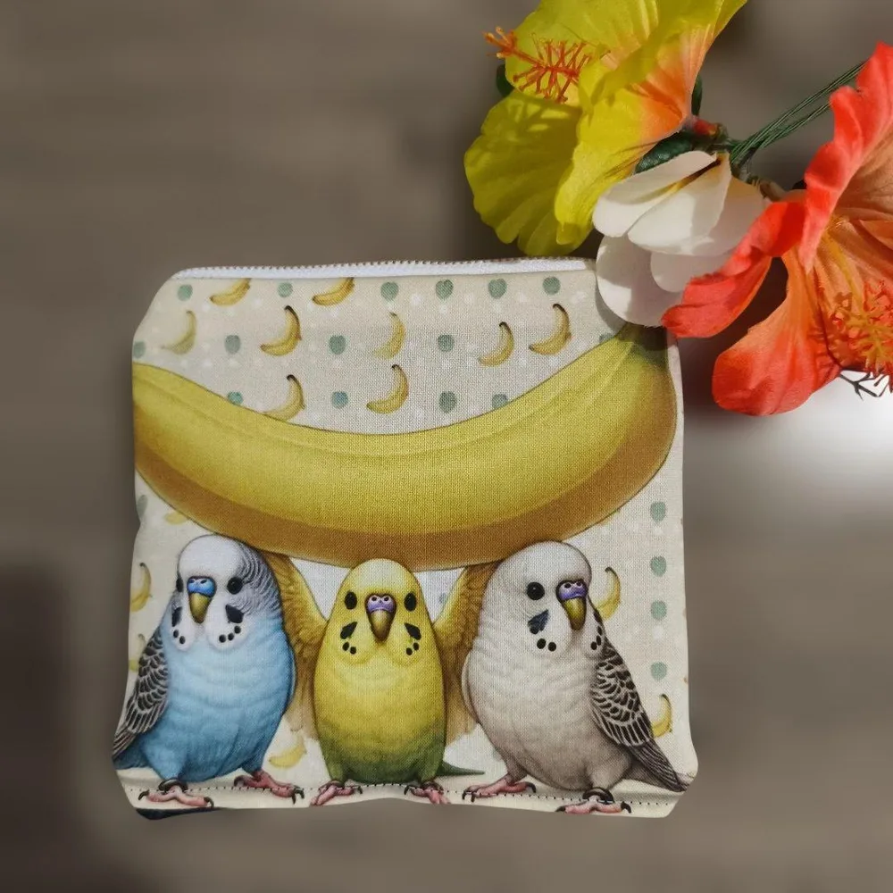 ハンドメイド ポーチ セキセイインコ バナナ柄