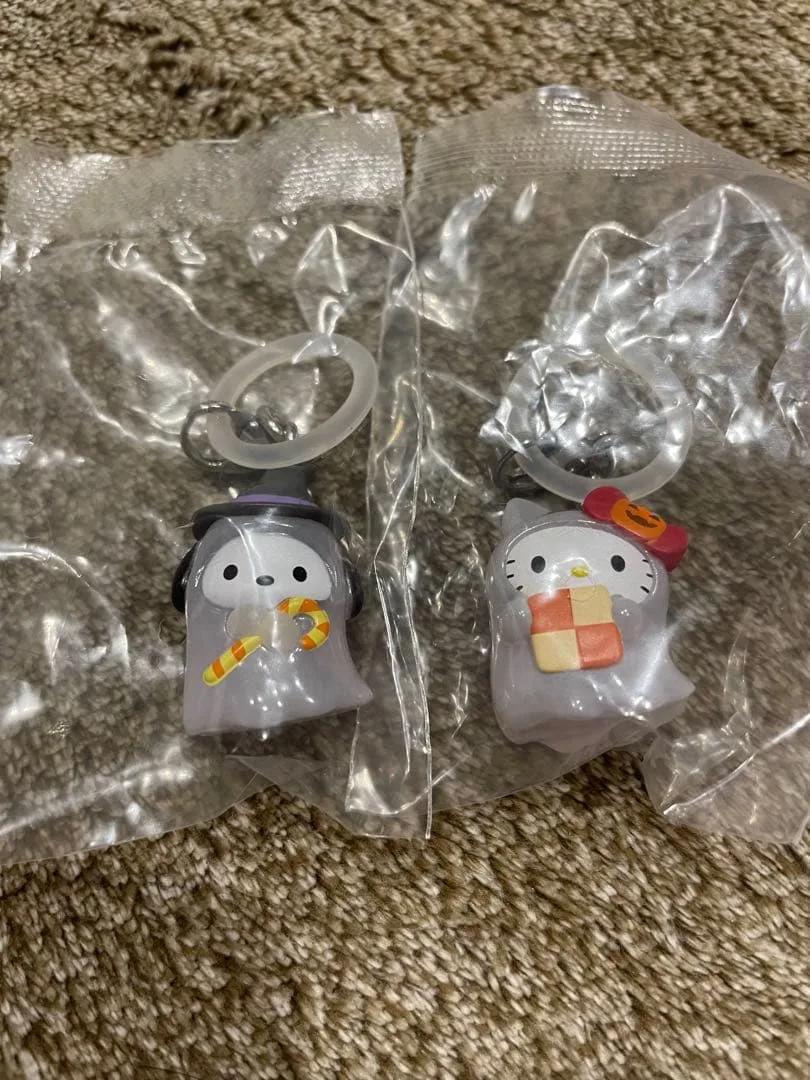 サンリオ めじるしアクセサリー Halloween キティ ポチャッコ