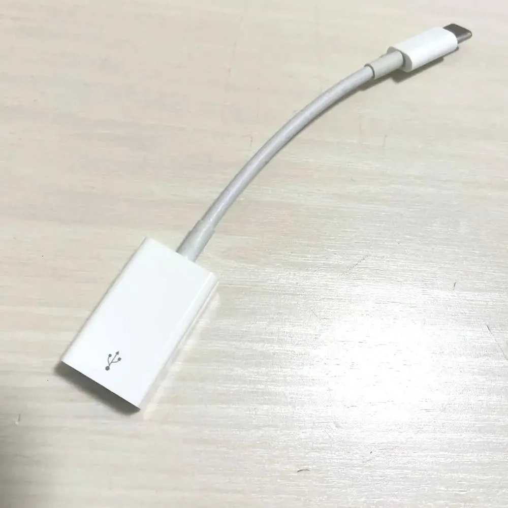 Apple USB-C - USBアダプタ A1632