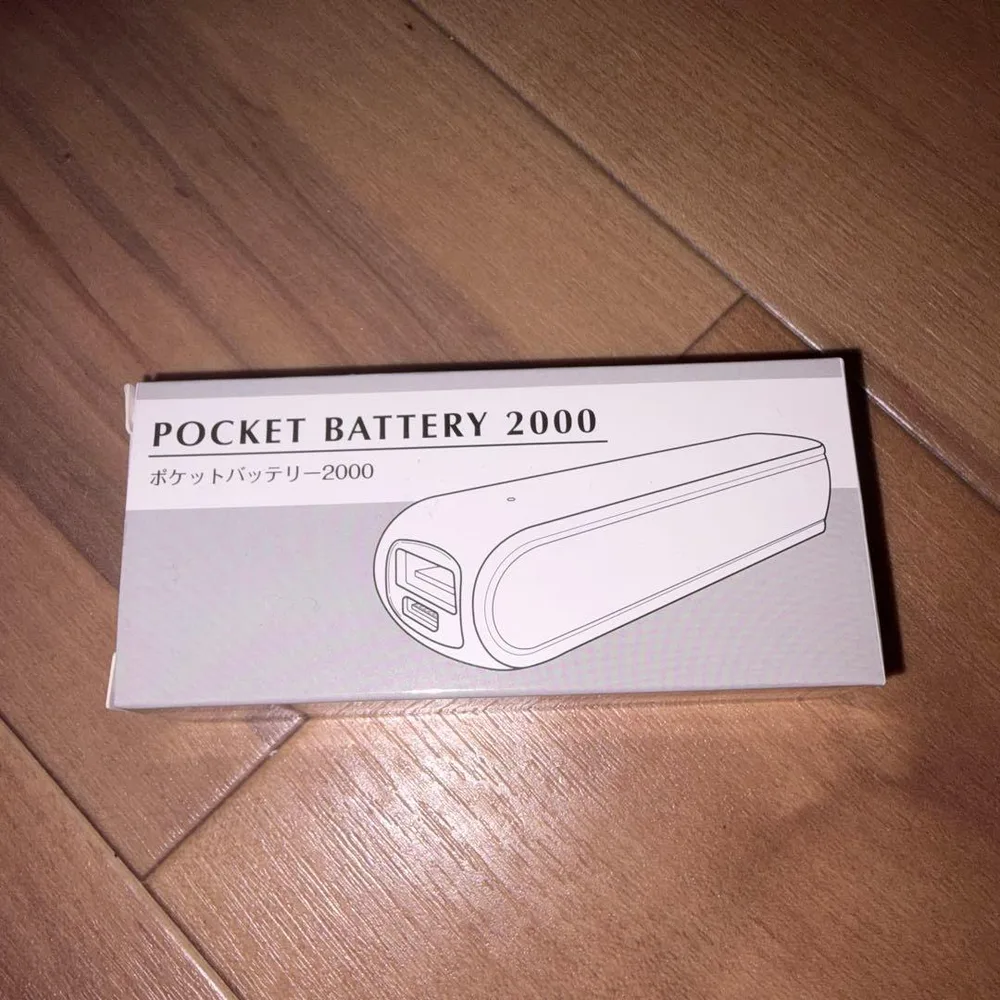 POCKET BATTERY 2000 モバイルバッテリー