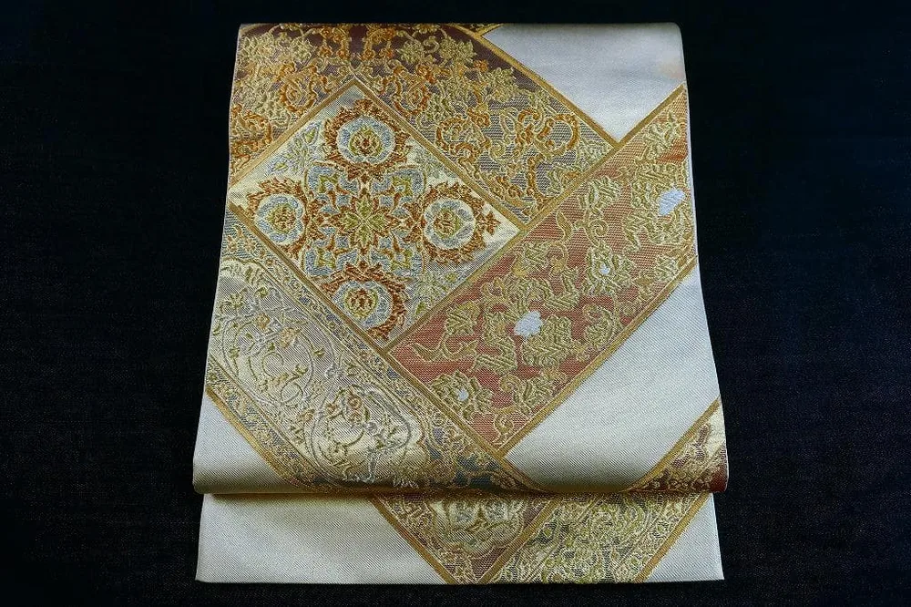 袋帯 ベージュ 金糸 唐花文 長さ4m38cm お洒落 フォーマル 正絹