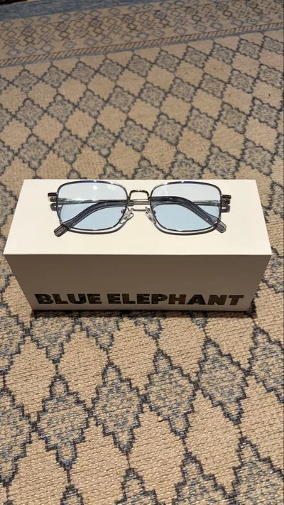 BLUE ELEPHANT サングラス ライトブルーレンズ