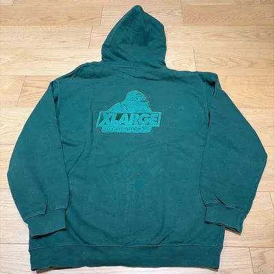 XLARGE パーカー グリーン 刺繍ロゴ