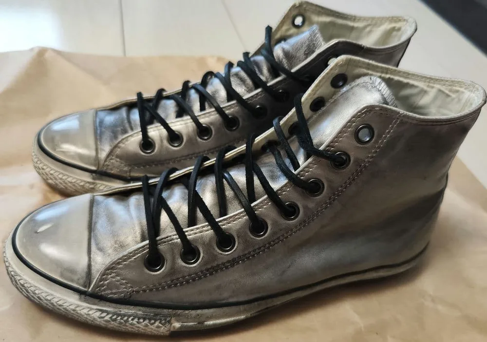 CONVERSE × John Varvatos コラボスニーカー