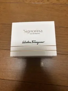 Salvatore Ferragamo Signorina オードトワレ