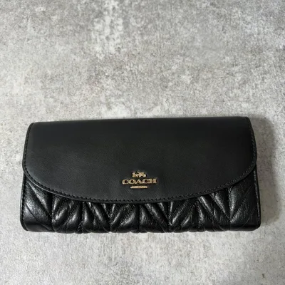 外側美品 COACH コーチ 長財布 エンべローブ キルティング レザー黒