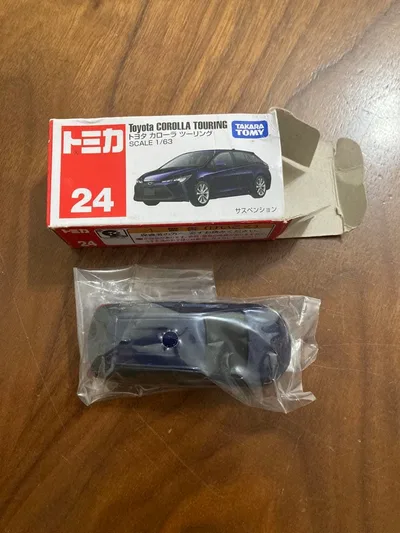 トミカ トヨタ カローラ ツーリング 24