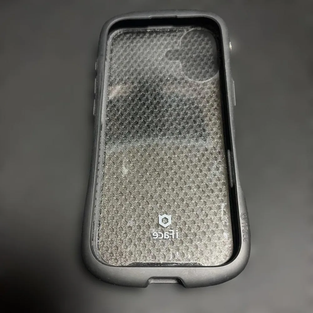 iFace Reflection iPhone17用ケース