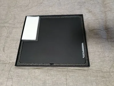llano ガラスマウスパッド