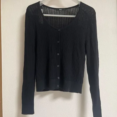 ユニクロ(UNIQLO : C)レースラウンドネック ショートカーディガン 黒
