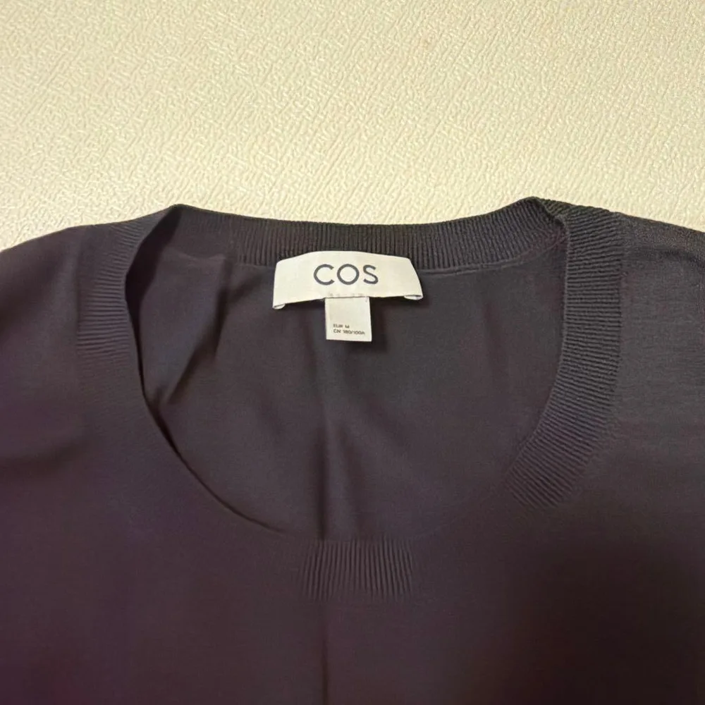 COS メンズ ベスト