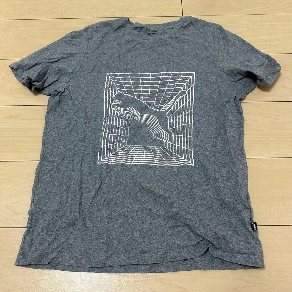 PUMA Tシャツ グレー グラフィック L