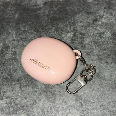 MILK TOUCH クッションファンデーション ミニキーホルダー 02番
