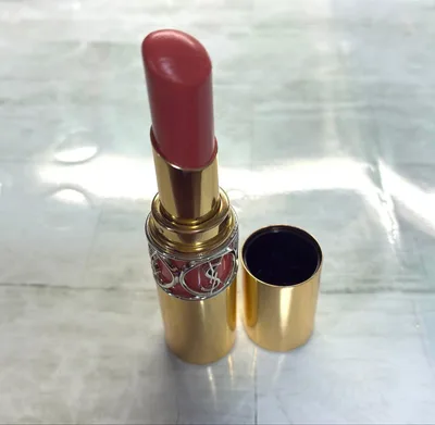 YSL イヴサンローラン ルージュ ヴォリュプテ シャインNo.43 口紅