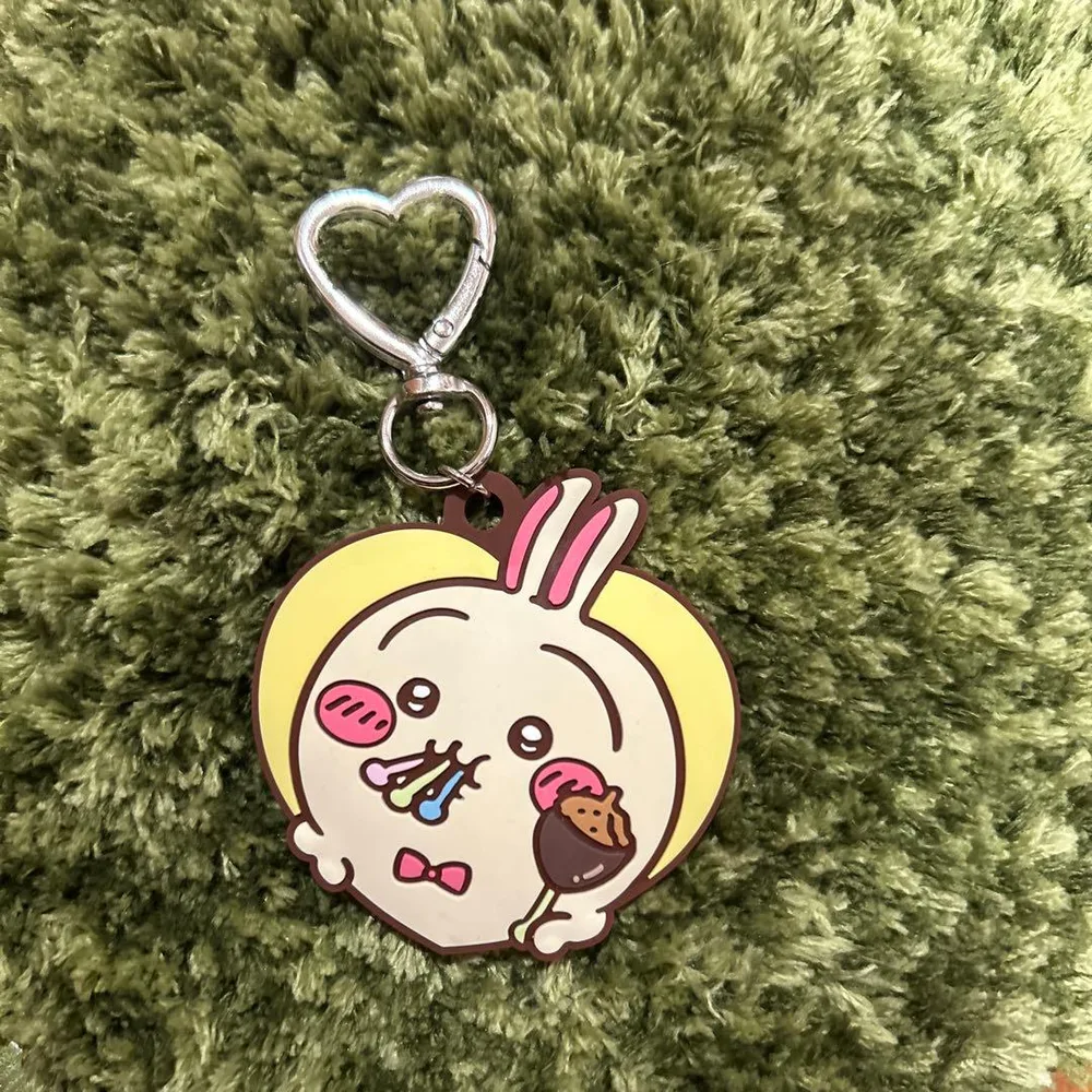 ちいかわ ハートのラバーマスコット うさぎ