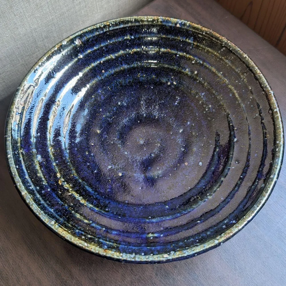 陶芸作家 芝真路 作 瑠璃釉 渦文 中皿(直径21.4cm)深皿・盛鉢