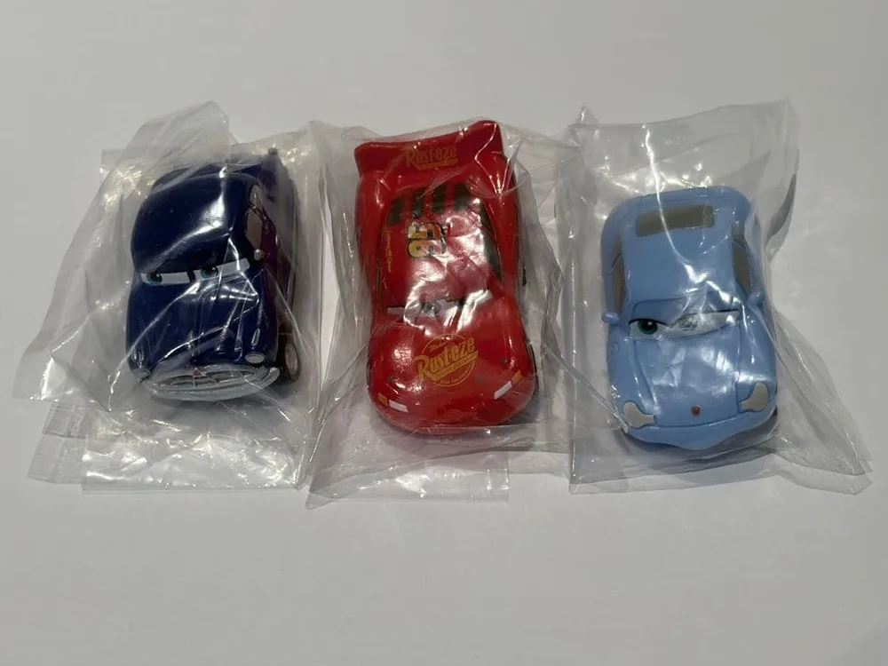 カーズ 肩ズンFig. ガチャガチャ カプセルトイ