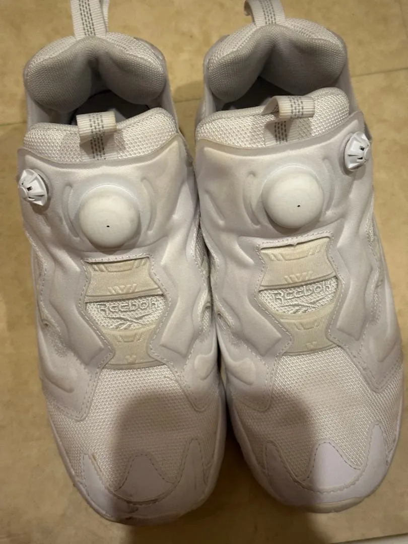 Reebok INSTAPUMP FURY รองเท้าผ้าใบสีขาว 23 ซม
