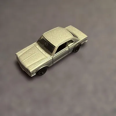 トミカ NISSAN スカイライン 2000gt-r